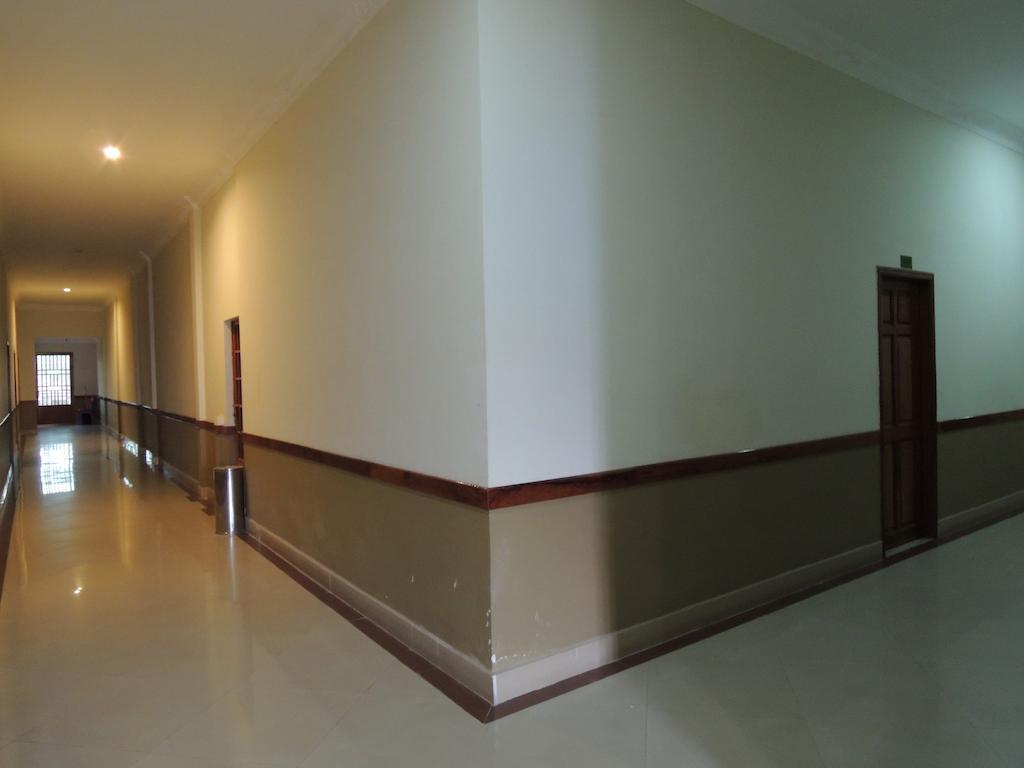 Lux Star Town Hotel Phnom Penh Exterior photo
